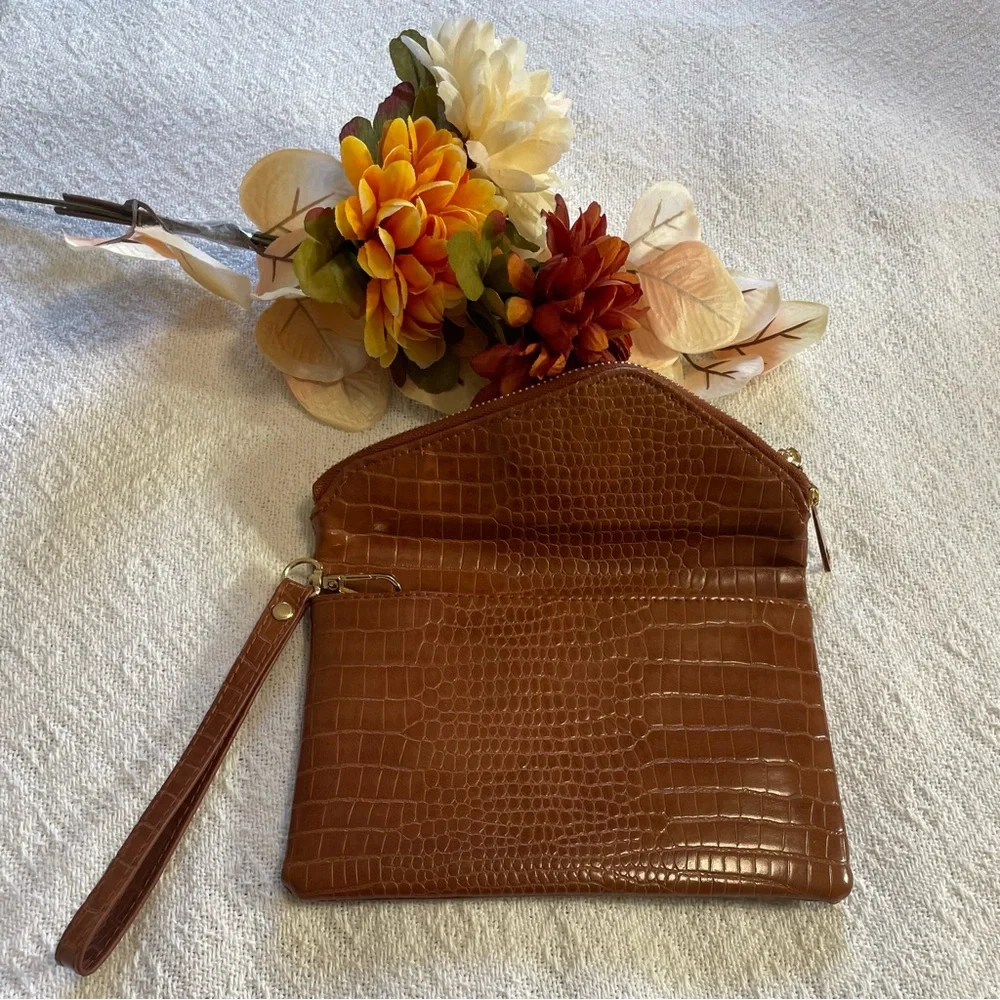 Brown Faux Crocodile-Embossed‎ Clutch